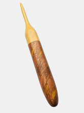05.50mm Welsummer Diagonal Checker Crochet Hook (Item #182)