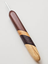 03.50mm Dark Roasted Maple + Canary +Wenge + Spalted Maple CLOVER Metal Crochet Hook (Item #248)