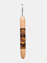 04.00mm Maple + Wenge / Limba / Maple Zigzag Metal Crochet Hook (Item #140) - SECONDS SALE