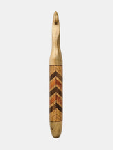 11.00mm Salmon Faverolle Chevron Crochet Hook (Item #230)