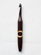 09.00mm Dark Roasted Maple + Spalted Maple XO Crochet Hook (Item #182)