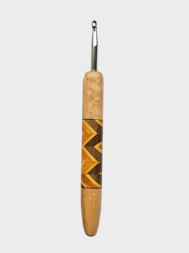 06.00mm Birdseye Maple + Walnut / Yellowheart / Osage Orange Zigzag Metal Crochet Hook (Item #68)