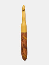 11.00mm Welsummer Diagonal Checker Crochet Hook (Item #210)