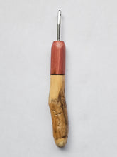 05.00mm Cedar + Driftwood Metal Crochet Hook (Item #179)