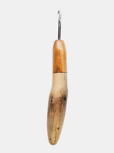 04.00mm Canary + Driftwood Metal Crochet Hook (Item #195)