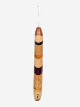02.00mm Lacewood / Maple / DRM / Oak / Osage Orange / Purpleheart Chevron Metal Crochet Hook (Item #142)