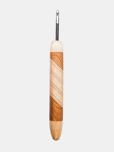 05.00mm Buff Laced Polish Metal Crochet Hook (Item #153)