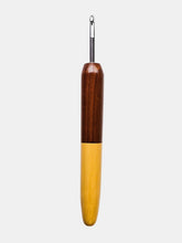 05.00mm Dark Roasted Maple + Yellowheart Metal Crochet Hook (Item #132)