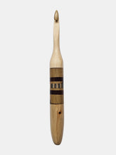 08.00mm Sapphire Olive Egger Crochet Hook (Item #228)