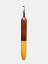 06.00mm Dark Roasted Maple + Yellowheart Metal Crochet Hook (Item #129)