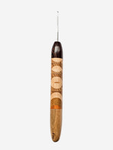 02.00mm Wenge + Oak / Maple Retro Metal Crochet Hook (Item #154)