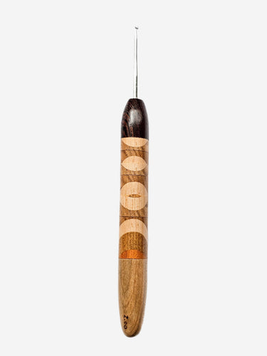 02.00mm Wenge + Oak / Maple Retro Metal Crochet Hook (Item #70)