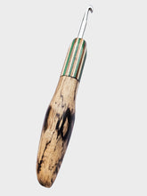 06.00mm Green Spectraply + Driftwood Metal Crochet Hook (Item #50)