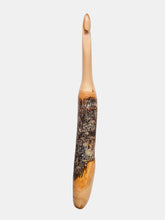 09.00mm Woodsy Crochet Hook (Item #241)