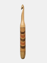 09.50mm Salmon Faverolle Chevron Crochet Hook (Item #237)