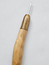 04.00mm Limba + Driftwood CLOVER Metal Crochet Hook (Item #216)
