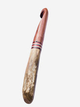 15.00mm Aromatic Cedar + Blue/Red Spectraply + Driftwood Crochet Hook (Item #183)