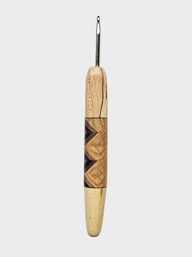 04.00mm Spalted Maple + Wenge / Walnut / Ash Zigzag Metal Crochet Hook (Item #202)