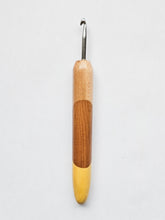 05.00mm Maple + Light Roasted Maple + Yellowheart Art Deco Metal Crochet Hook (Item #189)