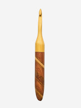 07.50mm Welsummer Diagonal Stripe Crochet Hook (Item #22)
