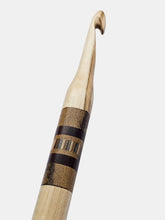 10.00mm Sapphire Olive Egger Crochet Hook (Item #222)