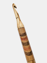 09.50mm Salmon Faverolle Chevron Crochet Hook (Item #237)