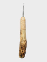 02.00mm Birdseye Maple + Driftwood Metal Crochet Hook (Item #163)