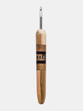 05.00mm Sapphire Olive Egger Metal Crochet Hook (Item #180)