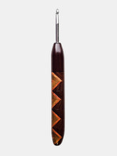 05.00mm Dark Roasted Maple + Limba / Tarara Zigzag Metal Crochet Hook (Item #145) - SKINNIER HANDLE
