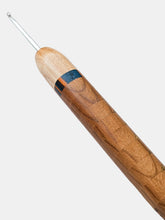 03.00mm Maple + Blue / Yellow Spectraply + Cherry Metal Crochet Hook (Item #185)