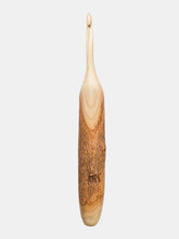 05.50mm Woodsy Crochet Hook (Item #242)