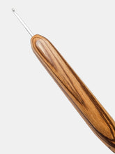 03.00mm Zebrawood Metal Crochet Hook (Item #188)