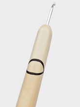 03.50mm Holly + Wenge XO Metal Crochet Hook (Item #80)