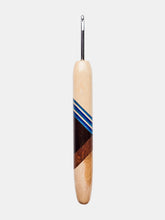 04.00mm Maple + Blue Spectraply + Dark Roasted Maple + Lacewood Art Deco Metal Crochet Hook (Item #172)