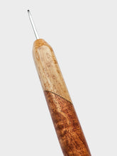 03.00mm Birdseye Maple + Sapele Metal Crochet Hook (Item #99)