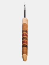 05.00mm Maple + White Oak + Walnut + Cedar Diagonal Stripes Metal Crochet Hook (Item #155)