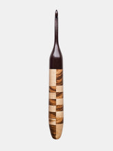 05.00mm Dark Roasted Maple + Birdseye Maple / Zebrawood Checker Crochet Hook (Item #226)