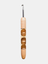 05.00mm Maple + Holly / Limba Zigzag Metal Crochet Hook (Item #138)