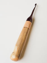 04.50mm Dark Roasted Maple + Maple + Driftwood Crochet Hook (Item #219)