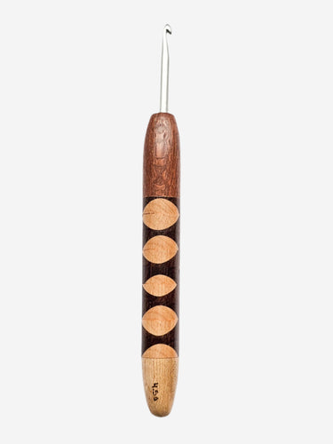 04.50mm Lacewood + Dark Roasted Maple / Maple Zigzag CLOVER Metal Crochet Hook (Item #38)