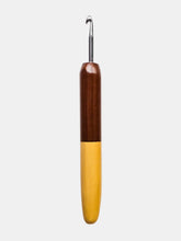 05.00mm Dark Roasted Maple + Yellowheart Metal Crochet Hook (Item #132)