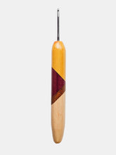 03.00mm Yellowheart + Purpleheart + Lacewood + Maple Art Deco Metal Crochet Hook (Item #112)