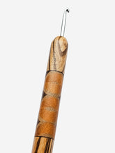 04.50mm Zebrawood + Osage Orange / Walnut / Ash Zigzag Metal Crochet Hook (Item #136)