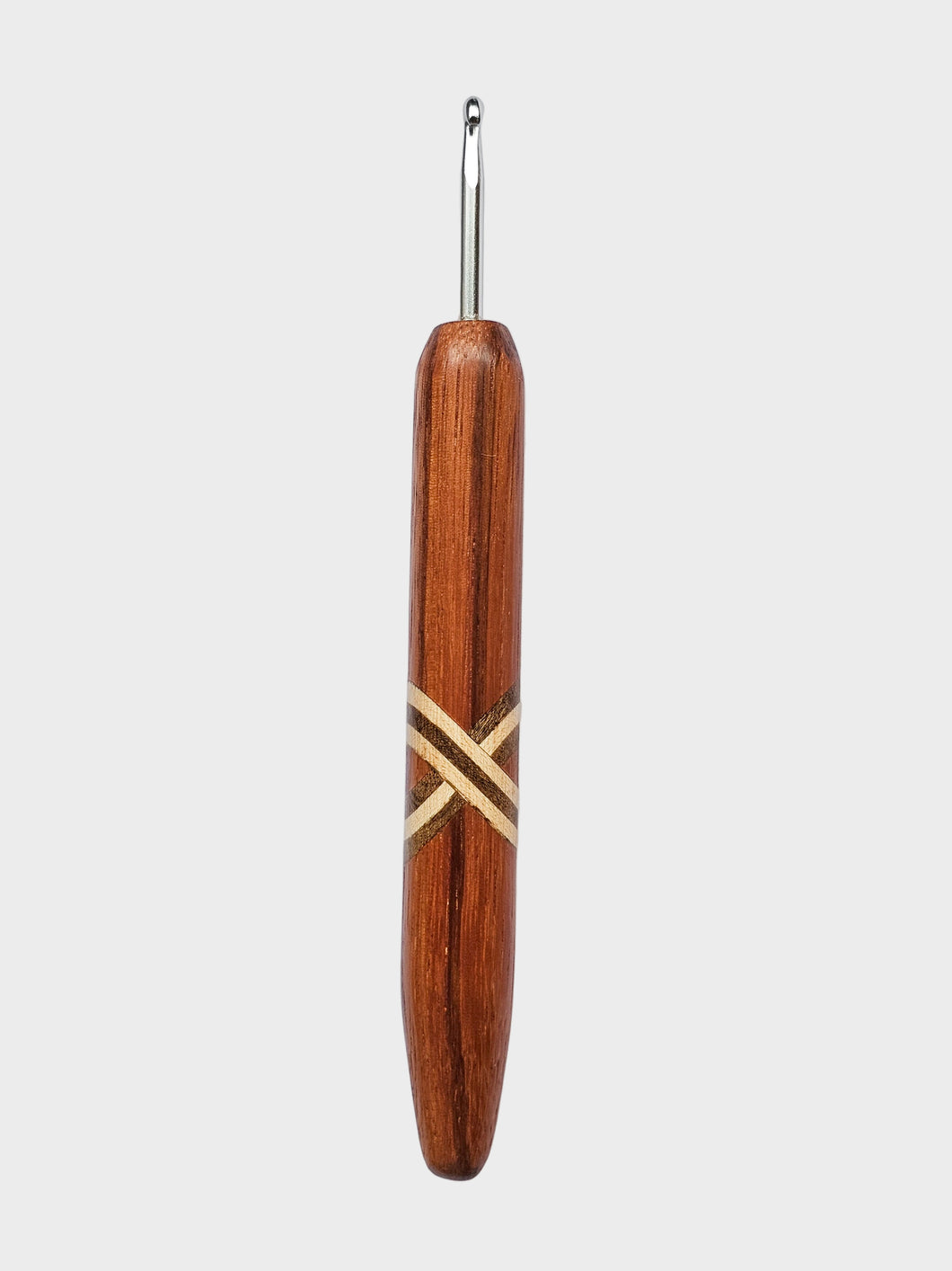 04.00mm Red Zebrawood + Maple / Walnut XO Metal Crochet Hook (Item #79)