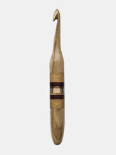 09.00mm Sapphire Olive Egger Crochet Hook (Item #227)