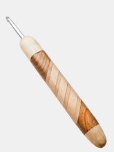 05.00mm Buff Laced Polish Metal Crochet Hook (Item #151)