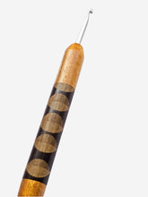 04.50mm Osage Orange + Dark Roasted Maple / Wenge / Butternut Retro CLOVER Metal Crochet Hook - SECONDS SALE (Item #175)