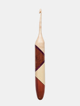 04.50mm Maple + Purpleheart + Lacewood + Holly + Cedar Art Deco Crochet Hook (Item #202)