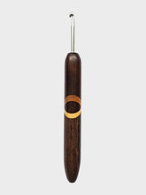 04.50mm Dark Roasted Maple + Light Roasted Maple / Yellowheart XO + Wenge Metal Crochet Hook (Item #86)