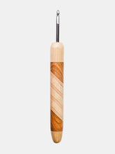 05.00mm Buff Laced Polish Metal Crochet Hook (Item #151)